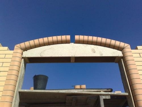 Кладка арки из кирпича