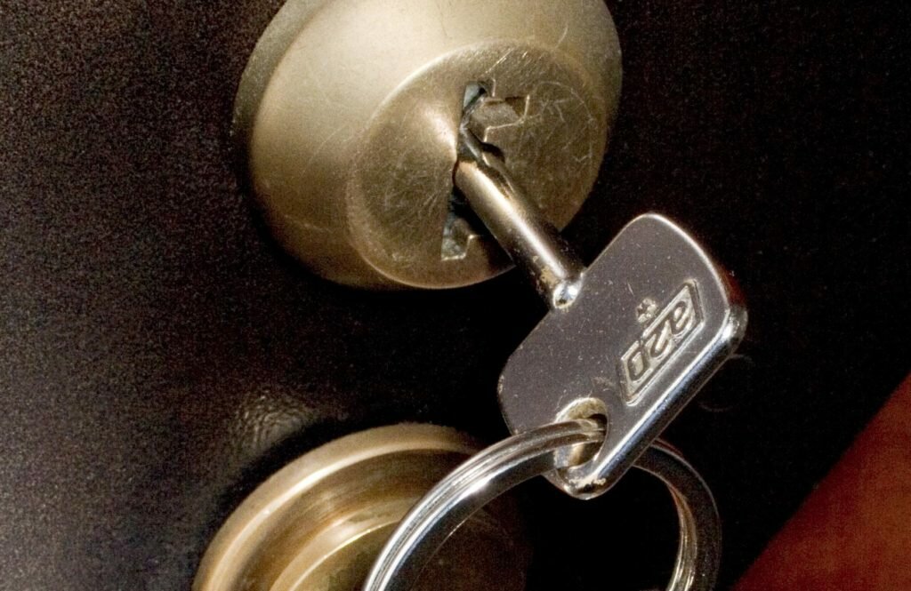 locksmiths-maroubra-key-lock